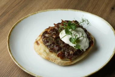 Manir: Mjesto gdje tradicija dobiva novu dimenziju, a svaki gost osjećaj doma