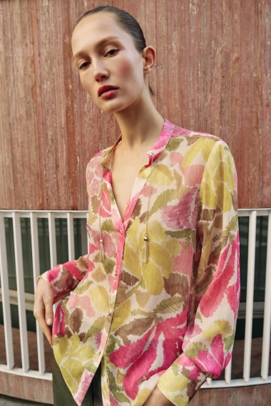 Cvjetna rapsodija i &scaron;arm točkica: Bluze koje će obilježiti proljeće