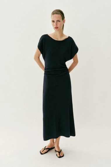 Pletene haljine su hit bez konkurencije &ndash; izdvojili smo najljep&scaron;e iz Zare