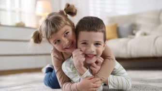 Odnos braće i sestara: Veza koja traje cijeli život i oblikuje nas vi&scaron;e nego &scaron;to mislimo