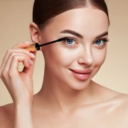 Najpopularnije drogerijske maskare koje konkuriraju luksuznim favoritima