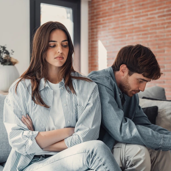 Pasivna agresija u braku: Prepoznajte je i zaustavite začarani krug