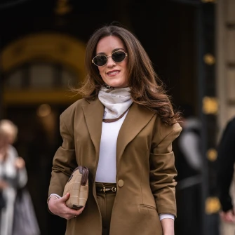 Kraljica &scaron;pice u toplim tonovima: Ovako smeđu nose prave trendseterice