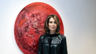 Pari&scaron;ki chic usred Zagreba: Mirela Forić Srna u crnom izdanju i zavodljivim crvenim cipelama