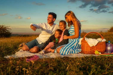 &Scaron;to je sve potrebno za savr&scaron;en piknik? Evo &scaron;to ponijeti, &scaron;to raditi i koje mjesto odabrati