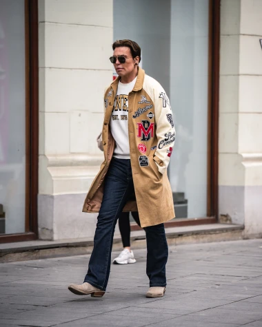 Neven Ciganović na zagrebačkoj &scaron;pici u zanimljivom kaputu