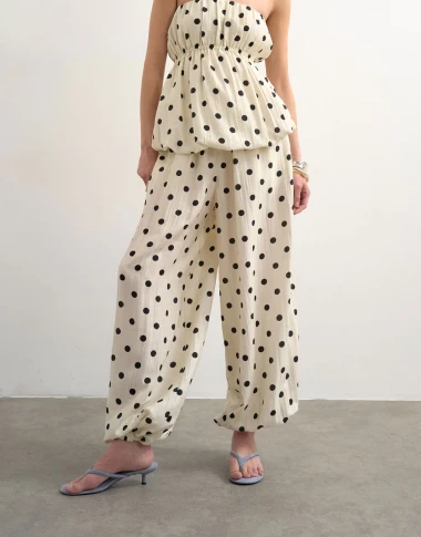 Dosta ti je traperica? Hlače balon kroja su chic modno rje&scaron;enje za proljeće i ljeto