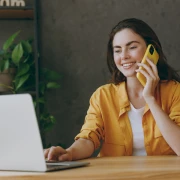 Horoskop za ponedjeljak: Blizanci su &scaron;armantni na poslu, vagama je dosta obećanja