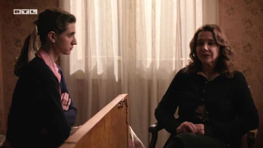 Đordano se udvara Zori, a Katarina odlazi u posjet Jakovu