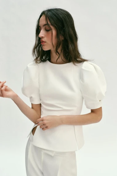 Proljetni minimalizam: Bijeli komadi koji izgledaju skupo, a dolaze iz high street ponude