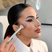 Zaboravite sve &scaron;to ste mislili da znate o &scaron;minkanju: Pola onoga &scaron;to radite je pogre&scaron;no