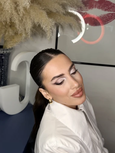 Zaboravite sve &scaron;to ste mislili da znate o &scaron;minkanju: Pola onoga &scaron;to radite je pogre&scaron;no