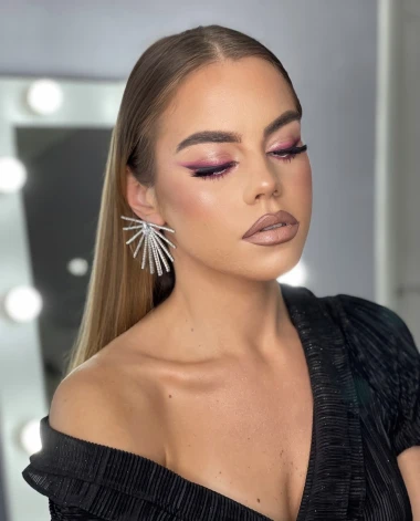 Zaboravite sve &scaron;to ste mislili da znate o &scaron;minkanju: Pola onoga &scaron;to radite je pogre&scaron;no