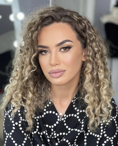 Zaboravite sve &scaron;to ste mislili da znate o &scaron;minkanju: Pola onoga &scaron;to radite je pogre&scaron;no