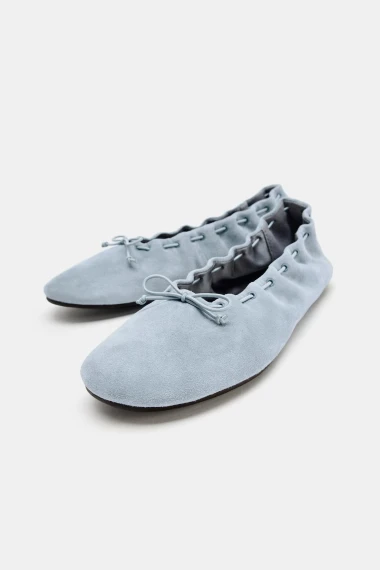 Balerinke u boji unose razigranost u modne kombinacije, a odu&scaron;evili su nas ovi modeli