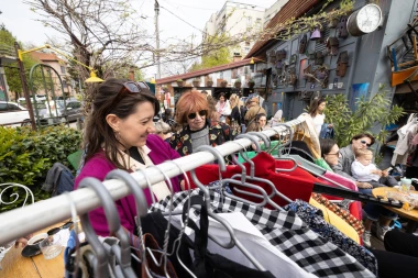 Cifer&scaron;lus na Sigečici pokazao da kvartovski buvljak moze biti puno vi&scaron;e od prodaje