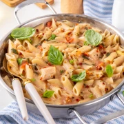 Kremasta tjestenina s piletinom: Ručak na stolu za manje od pola sata