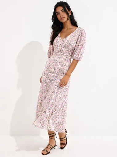 Cvjetni uzorak se vraća i ovog proljeća: Ovo su haljine koje želimo nositi