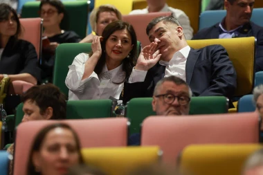 Jednostavno, a moćno: Sanja Musić Milanović pokazala kako nositi bijelu ko&scaron;ulju