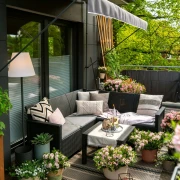 Stvori svoju oazu mira: Prona&scaron;li smo povoljne detalje za uređenje balkona