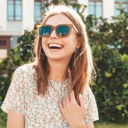 Lice na sunce, ali oprezno: Ovi sastojci u kozmetici čine kožu osjetljivijom na UV zrake