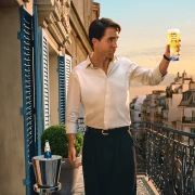 1664 lansira kampanju 'Unquestionably Good Taste' s Robertom Pattinsonom