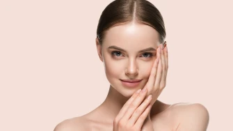 Te&scaron;ki puderi odlaze u drugi plan: Ovo su lagane podloge koje volimo u toplijim danima