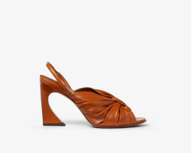 Cipele s otvorenim prstima opet su hit - sada elegantnije nego ikad