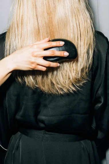 Kako postići viralni glass hair trend? Ovo su najbolji serumi za sjaj