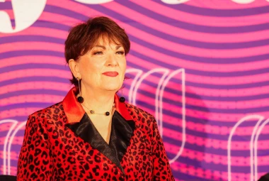 Modni sudar: Zorica Kondža u vatrenom leopardu, Jelena Rozga u chic minimalizmu