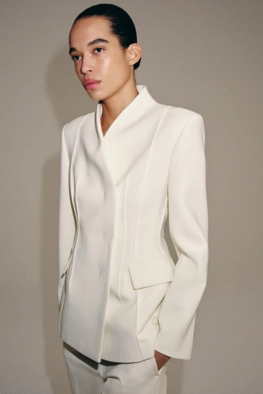 13 savr&scaron;enih: Bijeli sako podiže svaki look, a mi smo prona&scaron;li najbolje modele