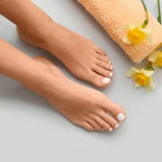 Suha i gruba stopala? Ove kreme rade čudo već nakon par dana