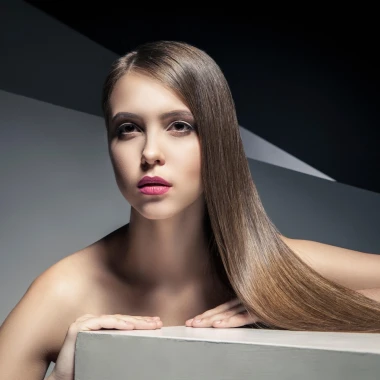Kako postići viralni glass hair trend? Ovo su najbolji serumi za sjaj