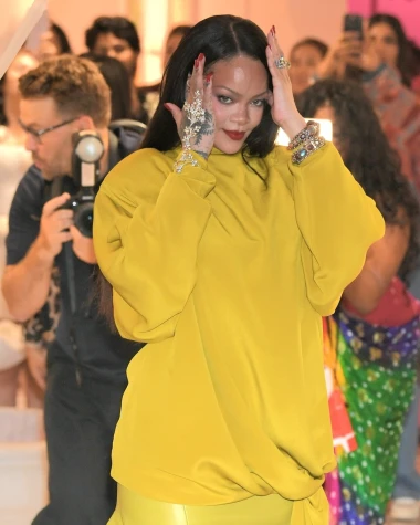 Rihanna u fantastičnim oufitima: Spoj visoke mode i indijske tradicije oduzima dah