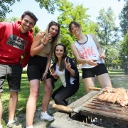 Gdje provesti Prvi maj? Donosimo ideje za izlete u prirodi i druženja uz ro&scaron;tilj