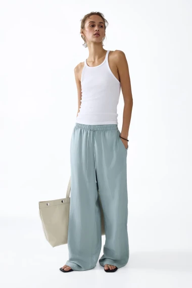 Zara i H&amp;M imaju genijalne modele hlača za proljeće, ovo su na&scaron;i favoriti