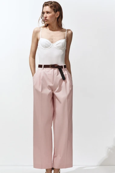 Zara i H&amp;M imaju genijalne modele hlača za proljeće, ovo su na&scaron;i favoriti