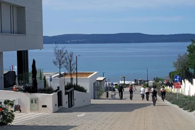 Trajekt i 15 minuta vožnje u drugi svijet: Mjesto na Jadranu o kojem svi pričaju