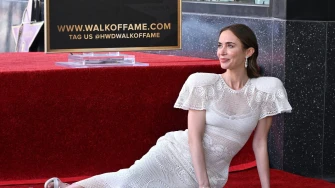 Emily Blunt dobila zvijezdu na Stazi slavnih: Njezina haljina ostavlja bez daha
