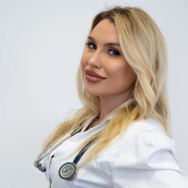 Petra Me&scaron;trić za Žena.hr: Povećanje grudi - kako izgleda operacija, koja je cijena i rizici