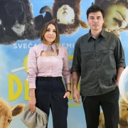 Marijana Batinić u 'it' ko&scaron;ulji ukrala poglede na premijeri filma
