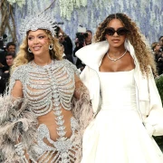Beyonc&eacute; nakon deset godina na Met Gali, ali Blue Ivy preuzima modni tron