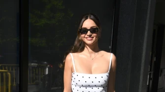 Miranda Kerr u chic kompletu koji svi žele: Prona&scaron;li smo slatku budget verziju