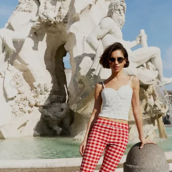 Capri hlače su se vratile: Evo kako ih nose trendseterice ovog proljeća
