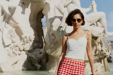 Capri hlače su se vratile: Evo kako ih nose trendseterice ovog proljeća