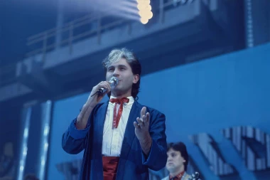 Povratak glasa koji se ne zaboravlja ni nakon 30 godina: Halid Muslimović u Areni Zagreb