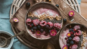 Kako napraviti savr&scaron;eni smoothie bowl? Donosimo najbolje ideje i recepte
