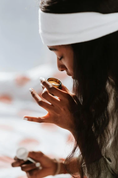 Mindful beauty rutina: Kako njegu kože pretvoriti u mali ritual opu&scaron;tanja?