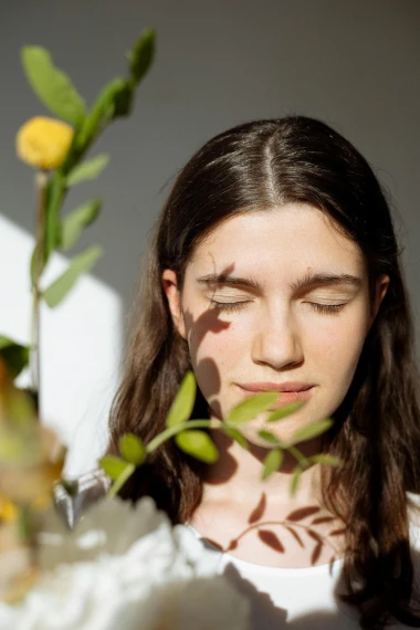 Mindful beauty rutina: Kako njegu kože pretvoriti u mali ritual opu&scaron;tanja?