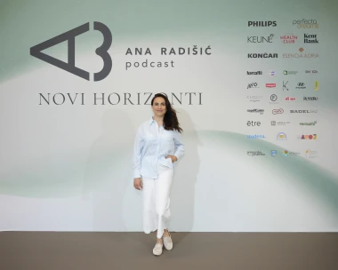 Ana Radi&scaron;ić u Opatiji okupila sporta&scaron;e, umjetnike i poduzetnike: Suze u publici i iskrene ispovijesti obilježile 'Nove horizonte'